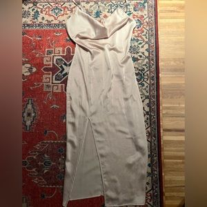 Pretty Little Thing, light pink slip dress with front slit. Size US 2 (XS)